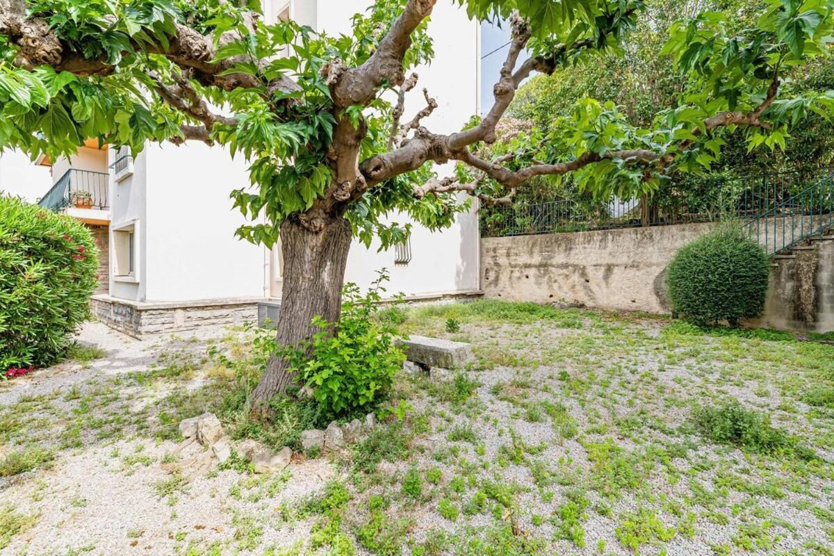 Cassis Le Marignan- Rdc - Garage - Classe 3 Etoiles エクステリア 写真
