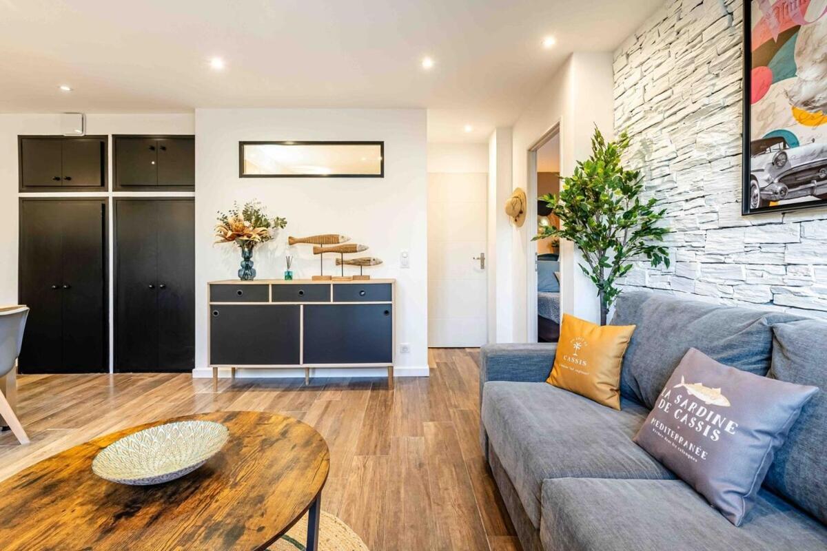 Cassis Le Marignan- Rdc - Garage - Classe 3 Etoiles エクステリア 写真